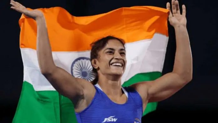 Due to a knee injury, wrestler Vinesh Phogat withdraws from the Asian Games