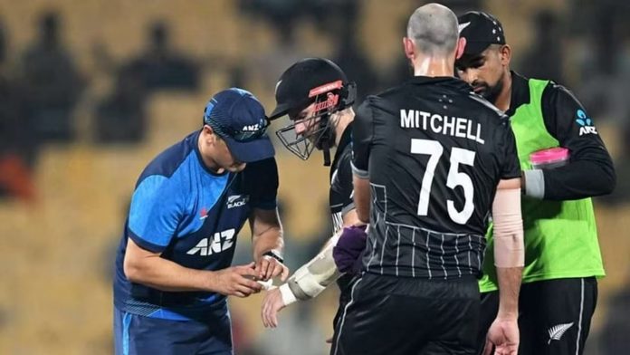 Kane Williamson's thumb is fractured; Tom Blundell has been flown in as a replacement