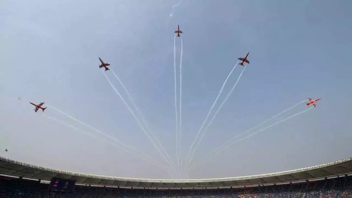 Watch: Amazing Airshow by the Indian Air Force Over Narendra Modi Stadium Before the Cricket World Cup Final