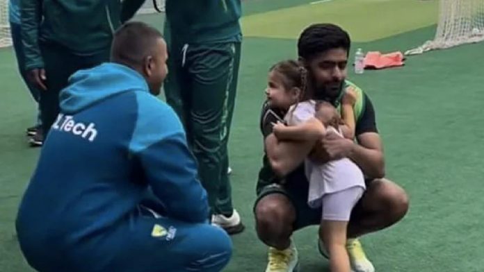 Baby Daughter of Usman Khawaja's Hugs, Babar Azam. The Internet can't keep me calm