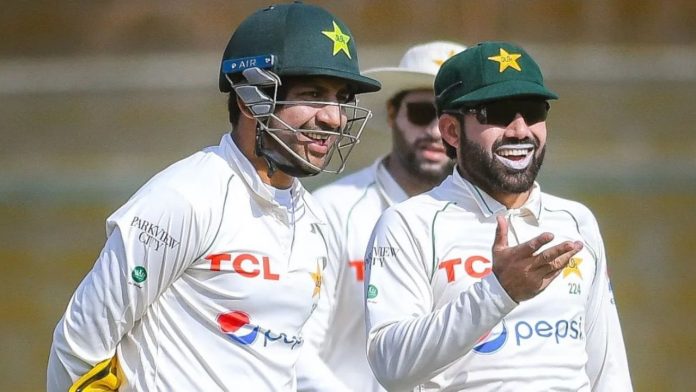 Sarfaraz Ahmed is not included in Pakistan's 12-man squad for the Boxing Day Test against Australia
