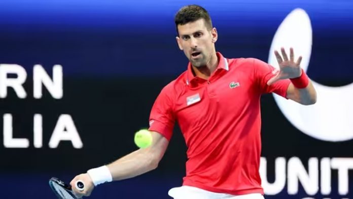 At the Australian Open, Novak Djokovic must overcome his wrist injury and Carlos Alcaraz's threat