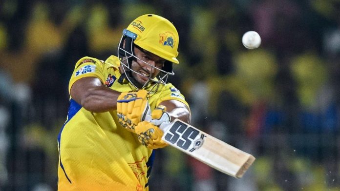 Chennai Super Kings begin their campaign with a six-wicket victory to defeat RCB