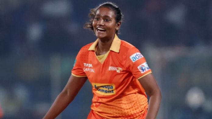 Gujarat Giants defeat UP Warriorz by 8 runs with Shabnam Md Shakil shining