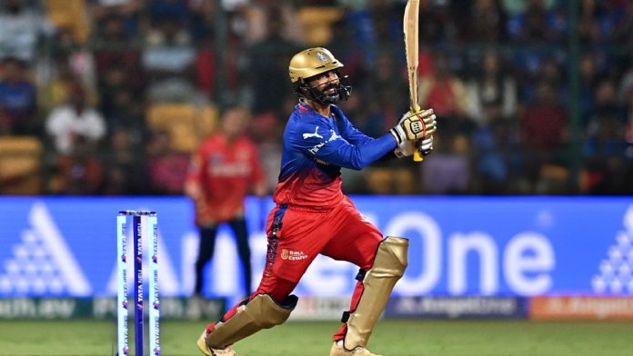 Dinesh Karthik Identifies Indian Superstar As The 