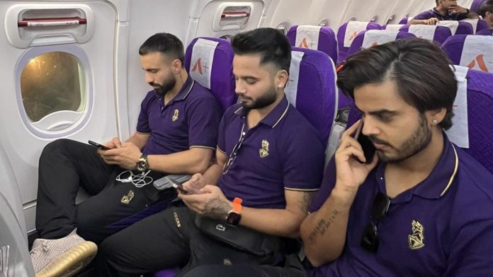 Due to bad weather, Team KKR had to divert their flight and spend the night in Varanasi